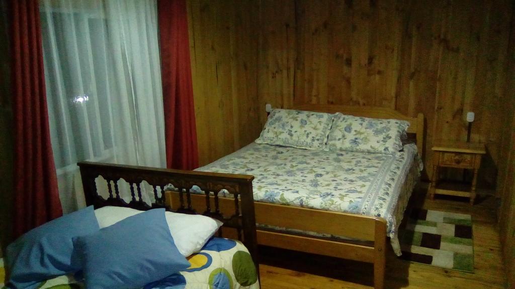 Hospedaje Los Calafates Ancud Bagian luar foto