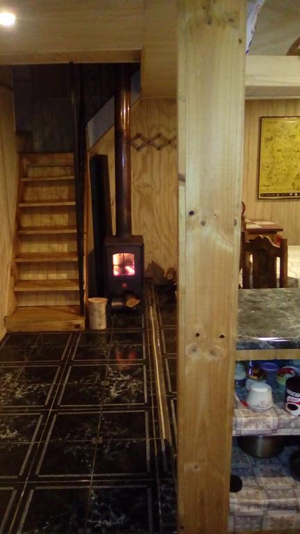 Hospedaje Los Calafates Ancud Bagian luar foto
