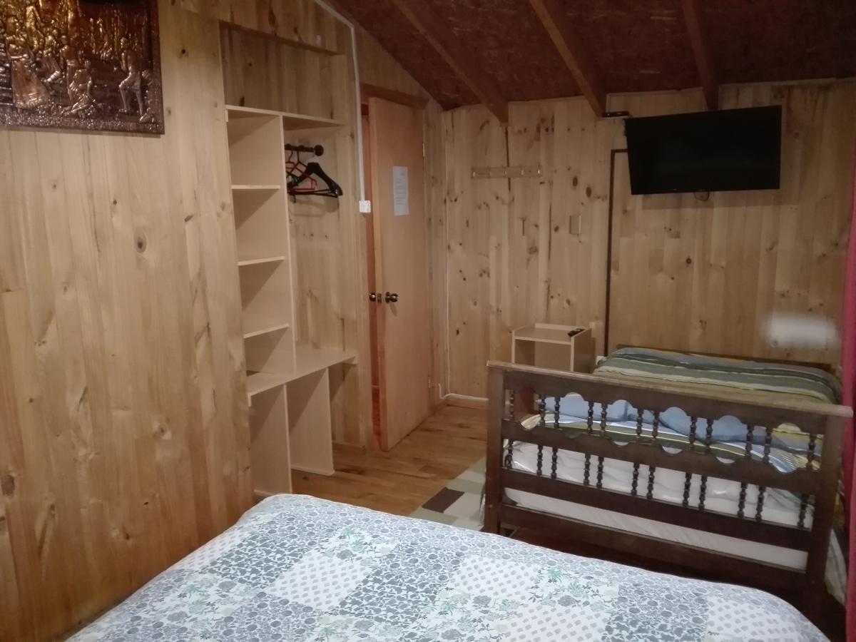 Hospedaje Los Calafates Ancud Bagian luar foto